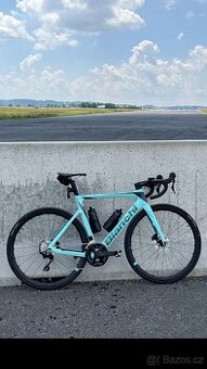 Bianchi Oltre Race 105 Celeste 55