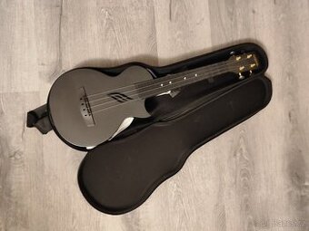 Ukulele Casha