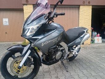 Suzuki DL1000 V-Strom pěkný stav