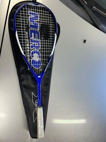 Squash raketa merco