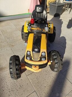 detsky elektricky traktor