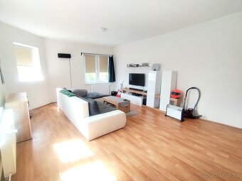 Pronájem prostorného bytu 1+kk / 36m, Hlučín, ul. P.Bezruče