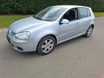 VW Golf V 1.4i 16v 59kw Klima Alu Model 2009.Nová Stk