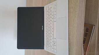 Notebook ASUS E200H