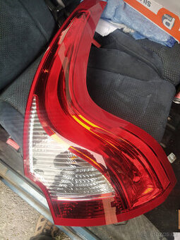 zadní pravé světlo Volvo xc60