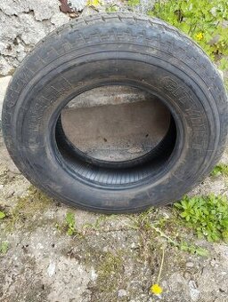 Pneu Pirelli Citynet 215/75R16C