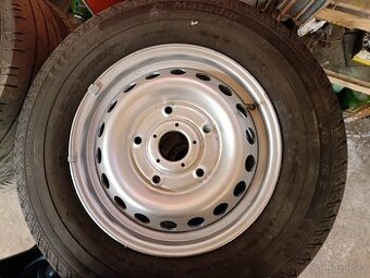 Dvě kompletní sady gumy+disky na Ford transit od roku 2014