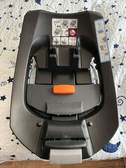 Vajíčko Cybex a isofix základna
