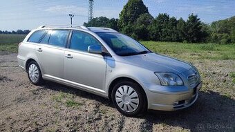 Toyota Avensis 1.8 benzin, r.v. 2004