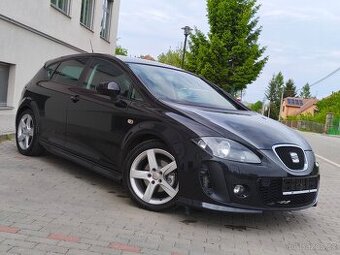 Seat Leon 1.6TDi 77kw,SPORT,169tkm,2011,2xklíč,2xALU,Výhřevy