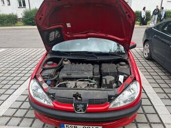 Peugeot 206 – 1.4 benzín, 2004, bez STK