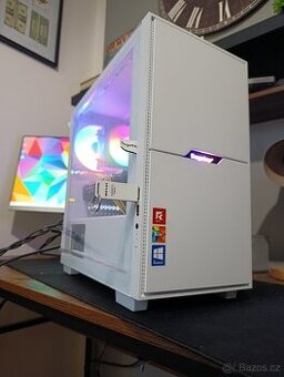 24x core threads / 8GB Grafika / 64GB RAM / 2000GB