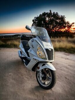 CF Moto JetMax 250