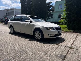 Škoda Octavia Combi 3, 2.0 TDI, ČR, 1.maj