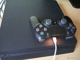 PlayStation 4 + telka sony