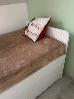 Vyvýšené jednolůžko 90x200cm IKEA