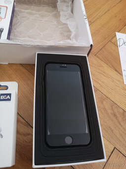 Prodám plně funkční iPhone SE 2020 64GB, Black