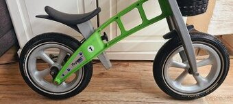 Dětské odrážedlo First Bike - výborný stav + adaptéry,ošíček