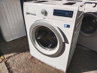 Prodám plně funkční dig.pračku zn. Electrolux--8kg--DOVEZU-