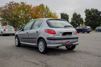 Peugeot 206 1.1i 44kW