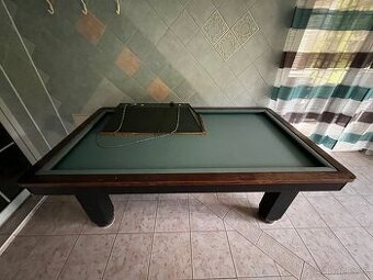 Kulečník včetně světla, tág, koulý