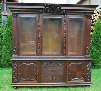 Knihovna v gerstelovském stylu, restaurováno