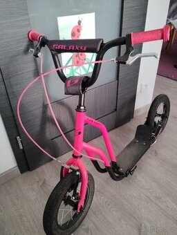 Dětská (dívčí) koloběžka Galaxy Calypso 12''