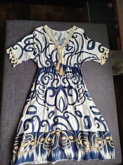 Letní šaty s orientálními vzory