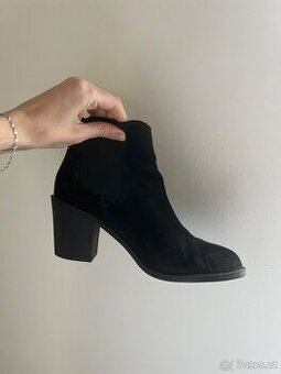 Dámské kotníkové boty na podpatku za odnos, vel. 41