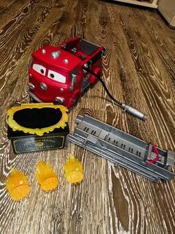 HASIČSKÉ AUTO Z POHÁDKY CARS - MCQUEEN