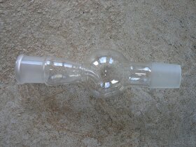 Laboratorní sklo se zábrusem