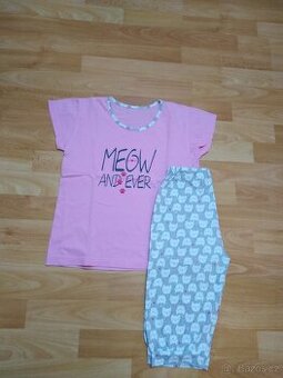 Dívčí pyžamo vel.134