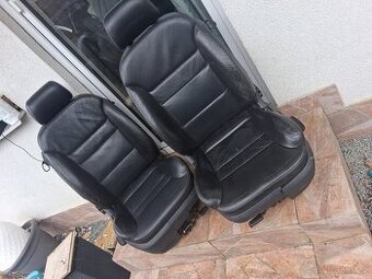 Kožené sedačky a volant a světla Audi A3 8L1