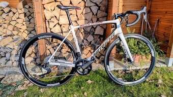 Merida Scultura, sada Di2 2x12, kola Vision, aero řídítka