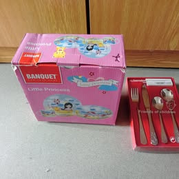 Dětská jídelní sada s příborem