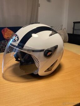 Dámská helma na motorku, skútr Airoh