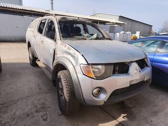 Mitsubishi L200 Díly