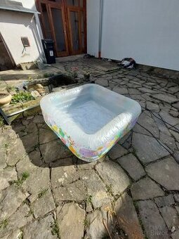 Bazén dětský 140 d x150 š 38v Intex