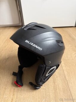 Lyžařská helma Blizzard