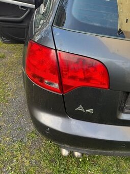 Zadní světla Audi a4b7 kombi