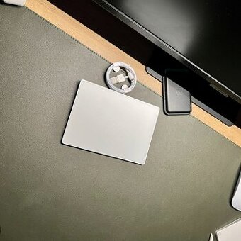 ZÁRUKA Apple Magic Trackpad 2 (bílá / stříbrná / silver)