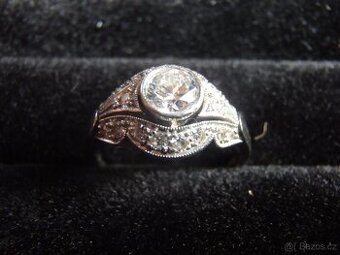 Diamantový Art-Deco zlatý 14K prsten 0,68 ct. - 1