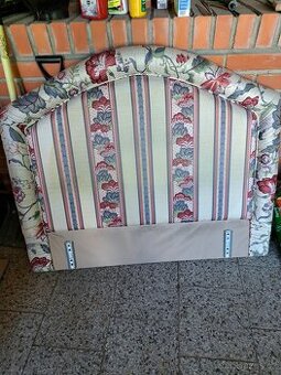 Boxspringova postel italská