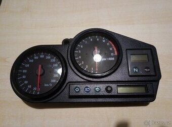budiky pristrojovka honda cbr 900 sc33