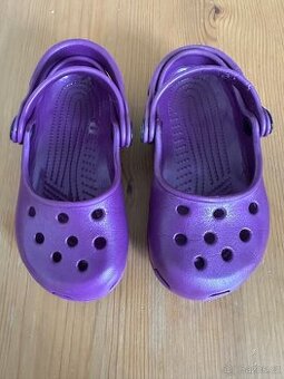 Crocs velikost 23