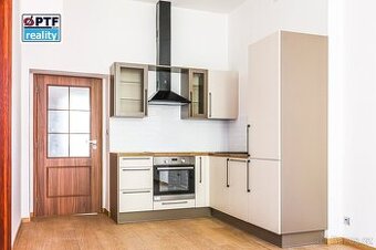 Nadstandardní byt 2+kk plus prostorná pracovna k pronájmu –