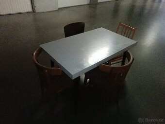 DOVOZ MOŽNÝ stůl 110x65 bez židlí
