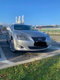 Lexus is 220 d
