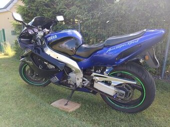YAMAHA YZF 1000R Thunderace