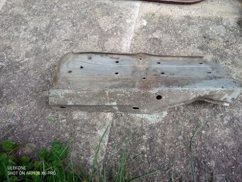Jawa pionýr plech pod nohu